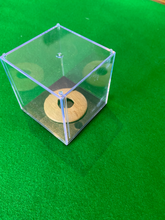 Snooker ball display case and ball holder